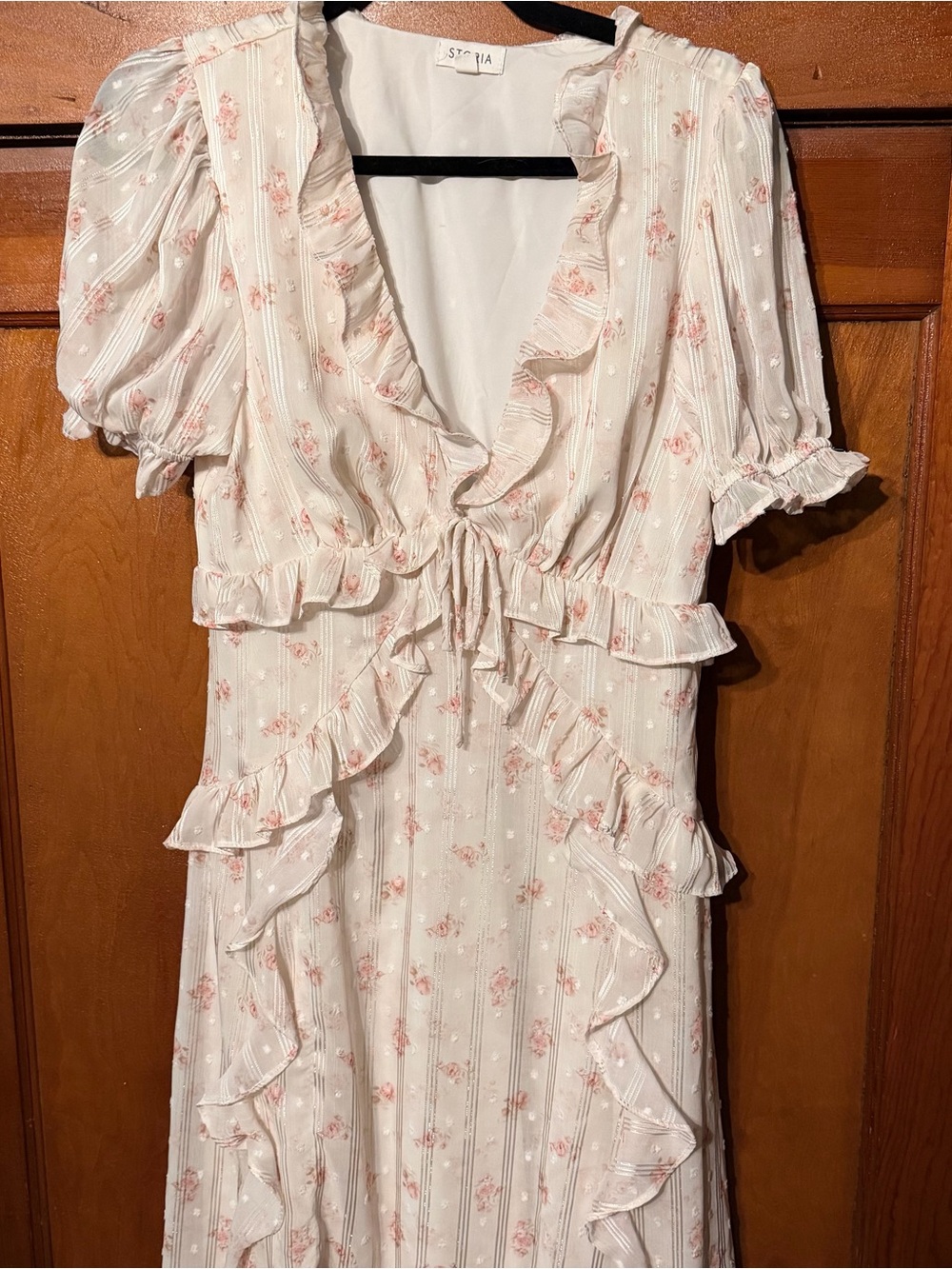 Storia cream pink floral ruffle Vneck maxi dress